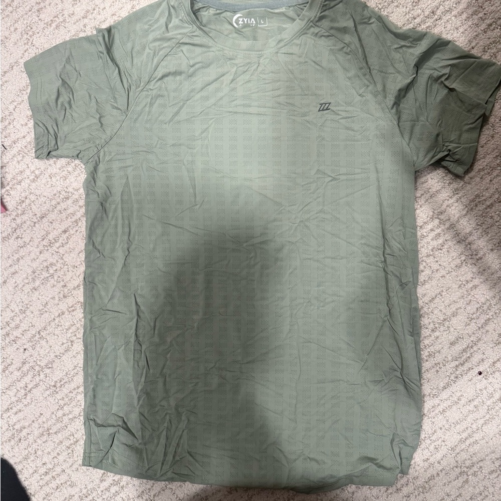 ZYIA Sage Short Sleeve Tee